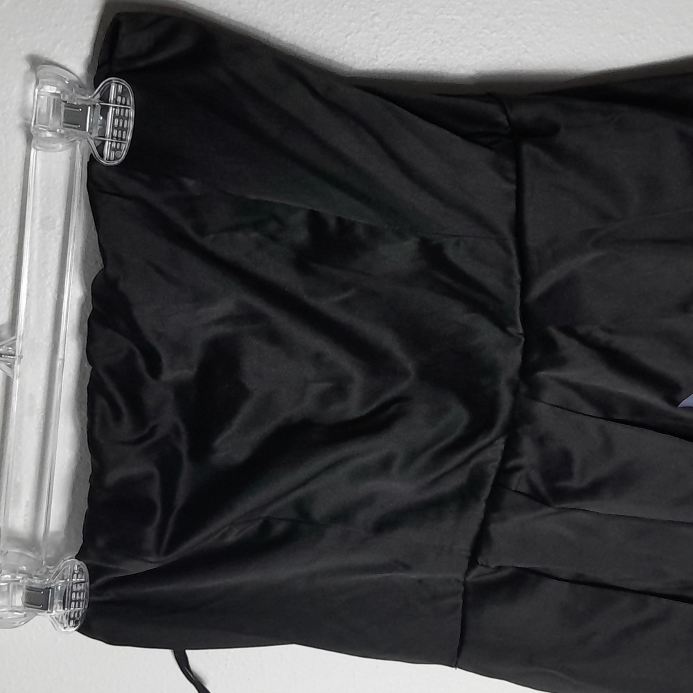 CUTTEST MADRAG MINI DRESS - Picture 2 of 12